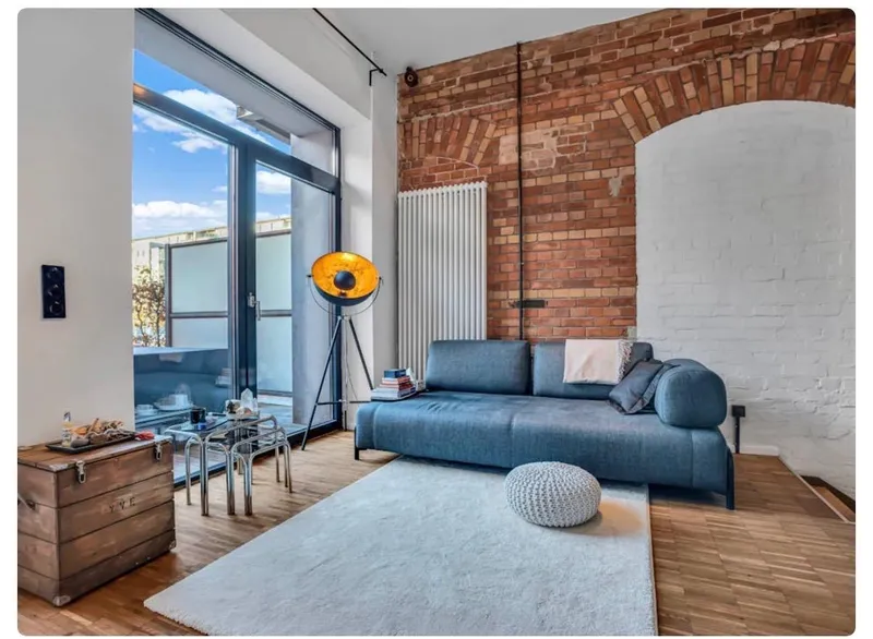 Einzigartiges kleines möbliertes Loft mit Terrasse im Prenzlauer Berg (Grenze zu Friedrichshain) — photo 1